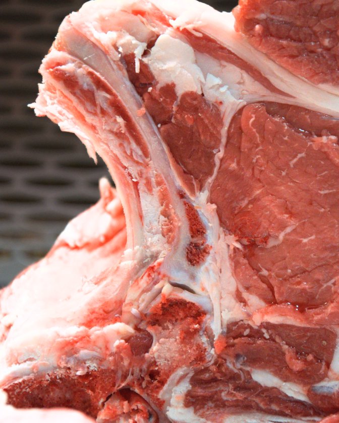 Chuletón de ternera del Bierzo listo para el corte